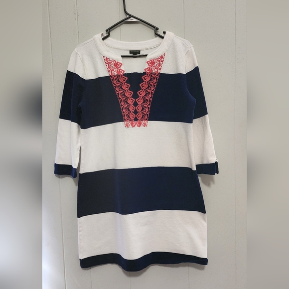 Talbolts Beautiful Preppy Striped V Neck Dress - Picture 7 of 16